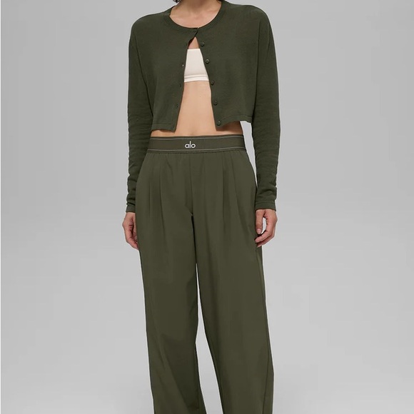 ALO Yoga Olive Crop Cardigan - Picture 4 of 7